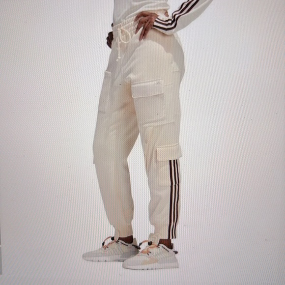 IVY Park x Adidas Cream Cargo Sweatpants Size Medium